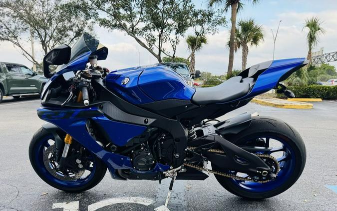 2018 Yamaha YZF-R1