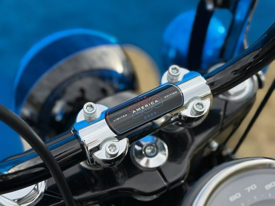 2026 Harley-Davidson® FLHC - Heritage Classic