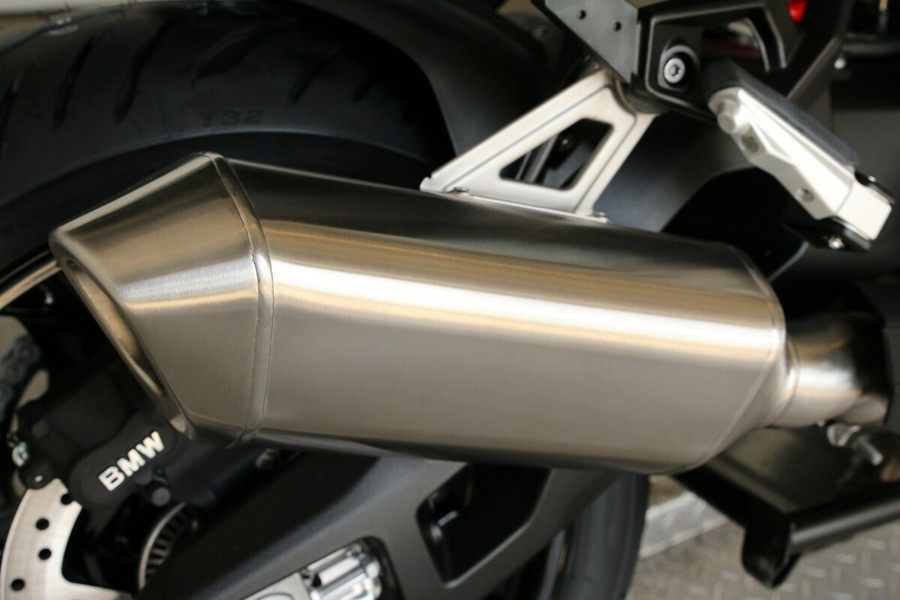 2026 BMW S 1000 XR