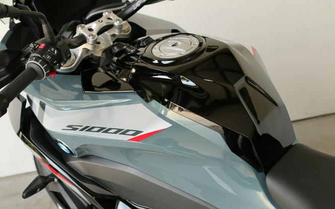 2026 BMW S 1000 XR