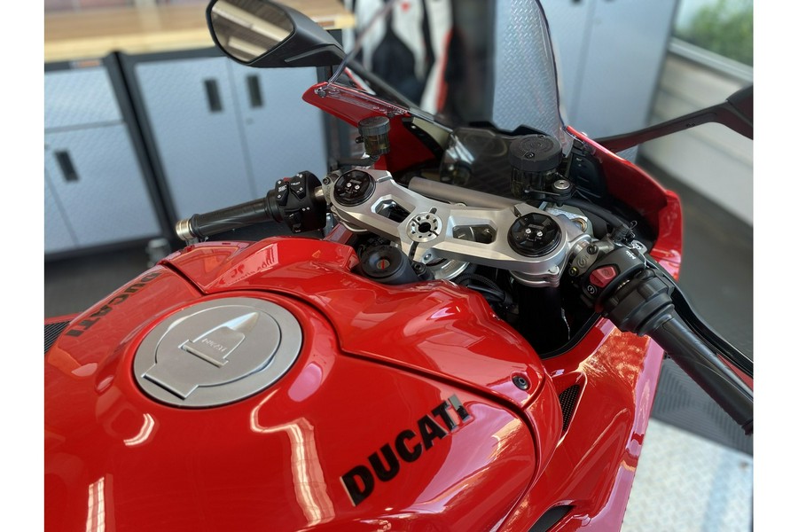 2024 Ducati Panigale V4