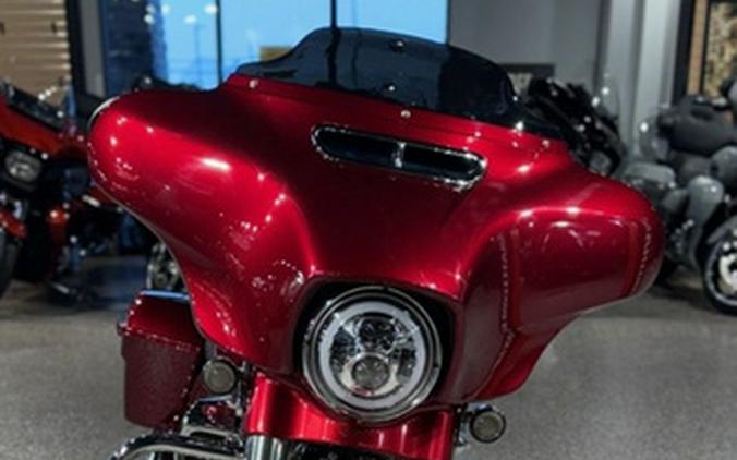 2017 Harley-Davidson FLHXS - Street Glide Special