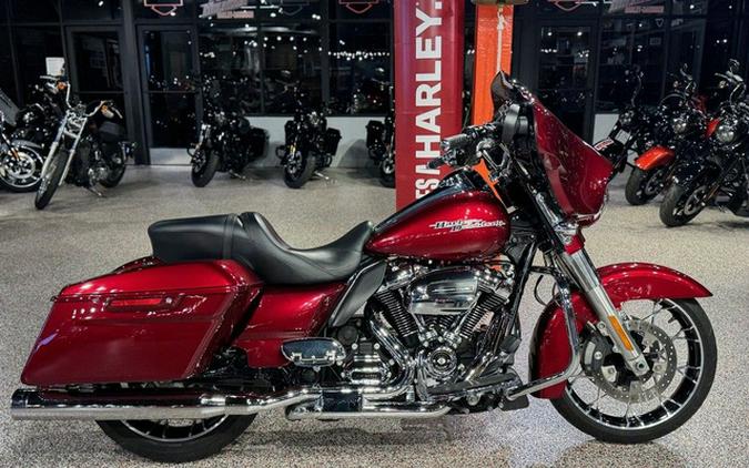 2017 Harley-Davidson FLHXS - Street Glide Special