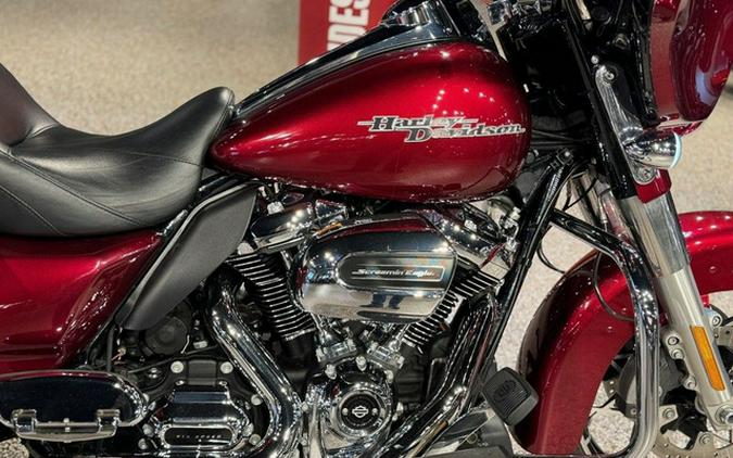 2017 Harley-Davidson FLHXS - Street Glide Special