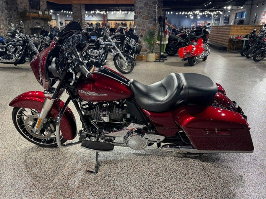 2017 Harley-Davidson FLHXS - Street Glide Special