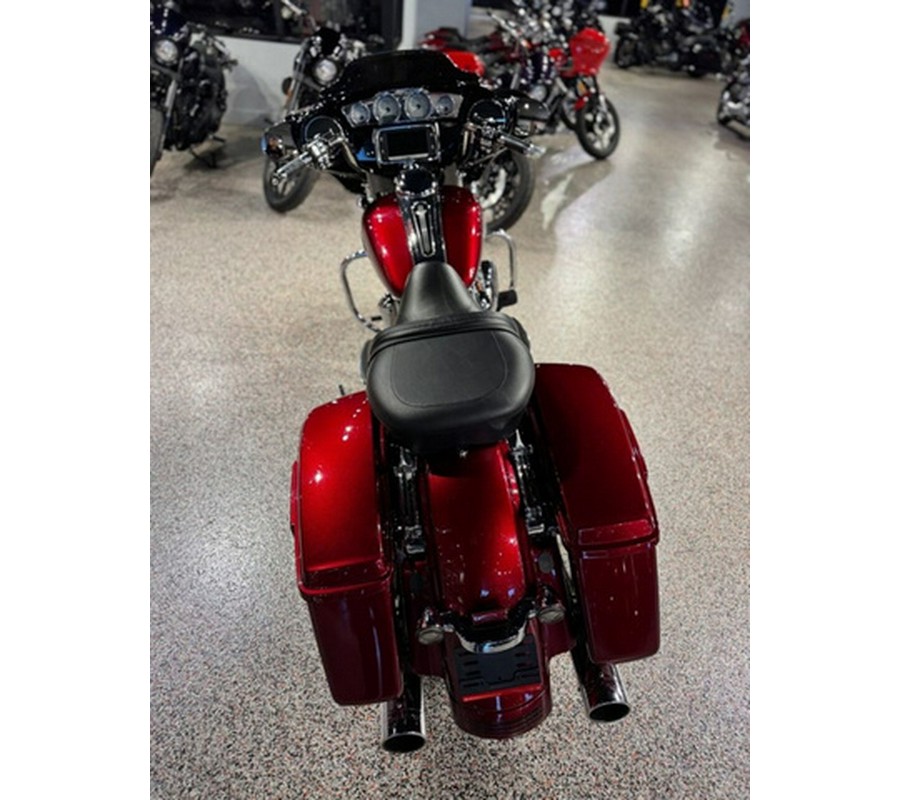 2017 Harley-Davidson FLHXS - Street Glide Special