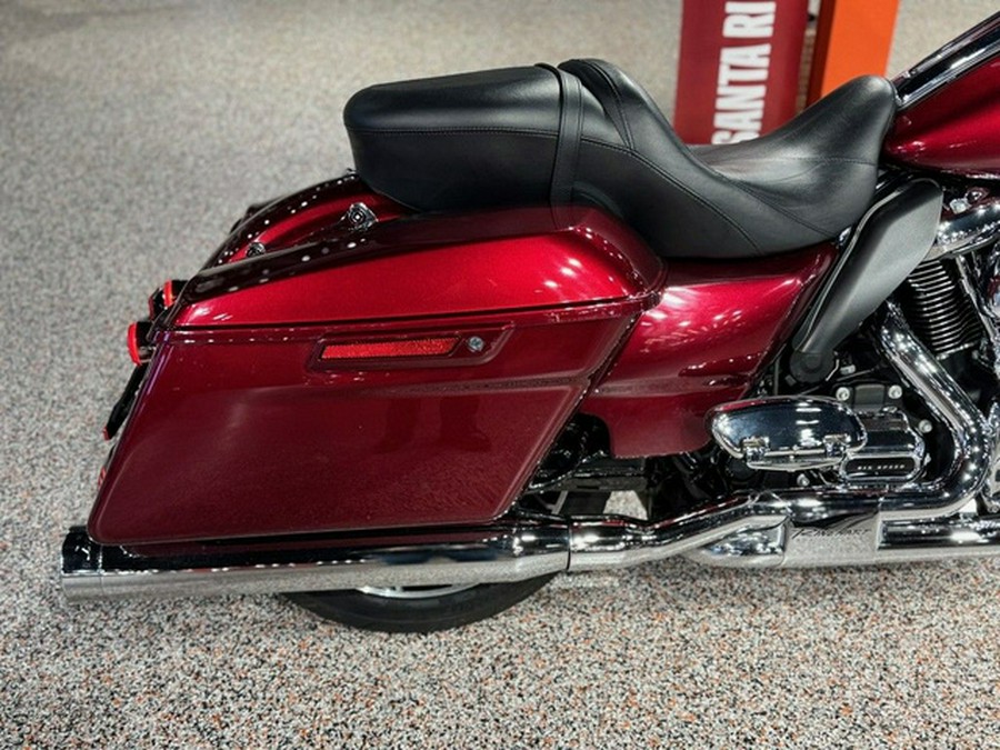 2017 Harley-Davidson FLHXS - Street Glide Special