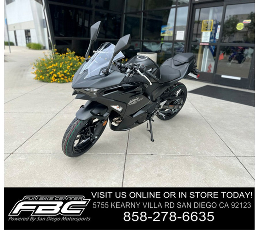 2026 Kawasaki Ninja 500 Metallic Flat Spark Black