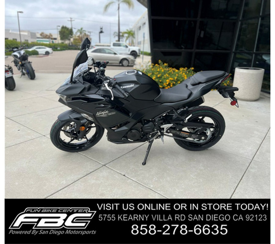 2026 Kawasaki Ninja 500 Metallic Flat Spark Black