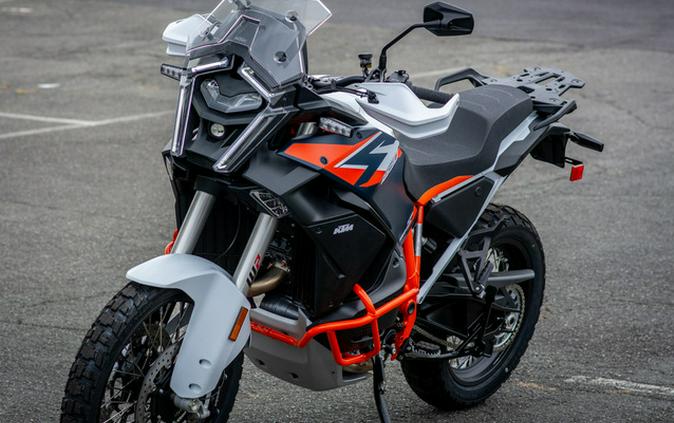 2026 KTM 1390 Super Adventure R