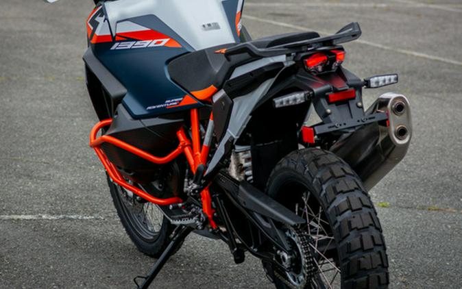 2026 KTM 1390 Super Adventure R