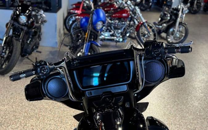 2025 Harley-Davidson FLHXU - Street Glide Ultra