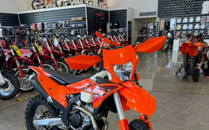 2026 KTM 450 XCF-W