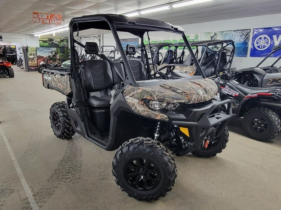 2024 Can-Am™ Defender XT HD10