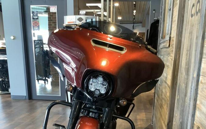 Harley-Davidson® Street Glide® Special 2018 FLHXS Twisted Cherry
