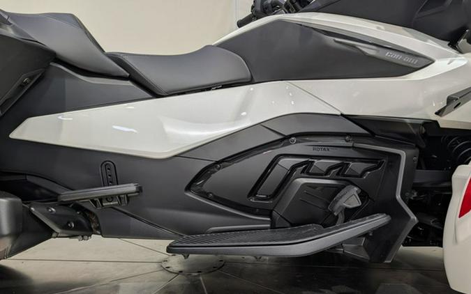 2026 Can-Am Spyder RT