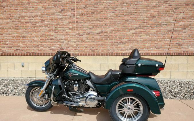 2024 Harley-Davidson Tri Glide Ultra Alpine Green / Vivid Black