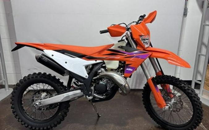 2024 KTM XC 150 W