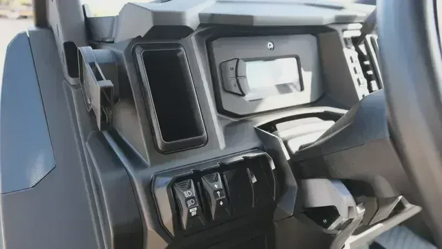 2026 CAN-AM DEFENDER MAX LONE STAR HD11