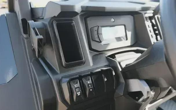 2026 CAN-AM DEFENDER MAX LONE STAR HD11