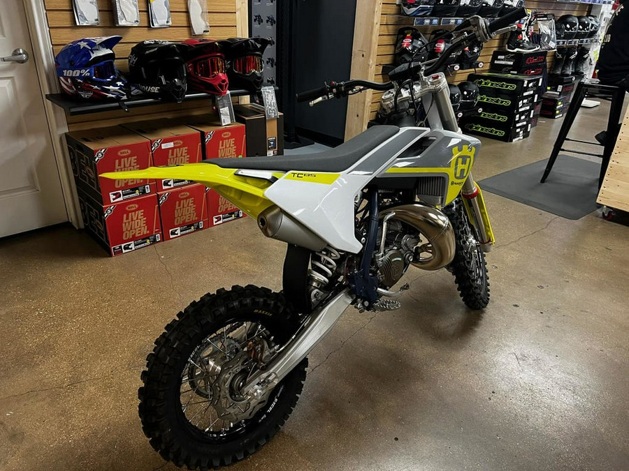 2024 Husqvarna® F2001X8