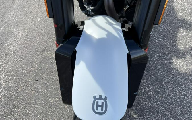 2023 Husqvarna Vitpilen 401