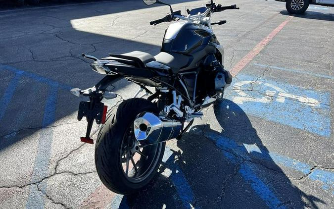 2023 BMW R 1250 R Triple Black