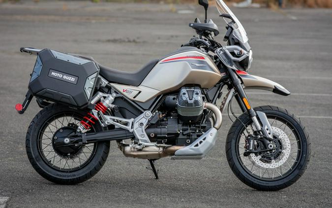 2025 Moto Guzzi V85 TT Travel