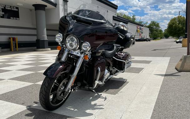 2022 Harley-Davidson® Ultra Limited Crimson/Black, Blue/Black (Black F)