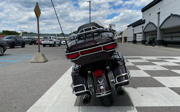 2022 Harley-Davidson® Ultra Limited Crimson/Black, Blue/Black (Black F)