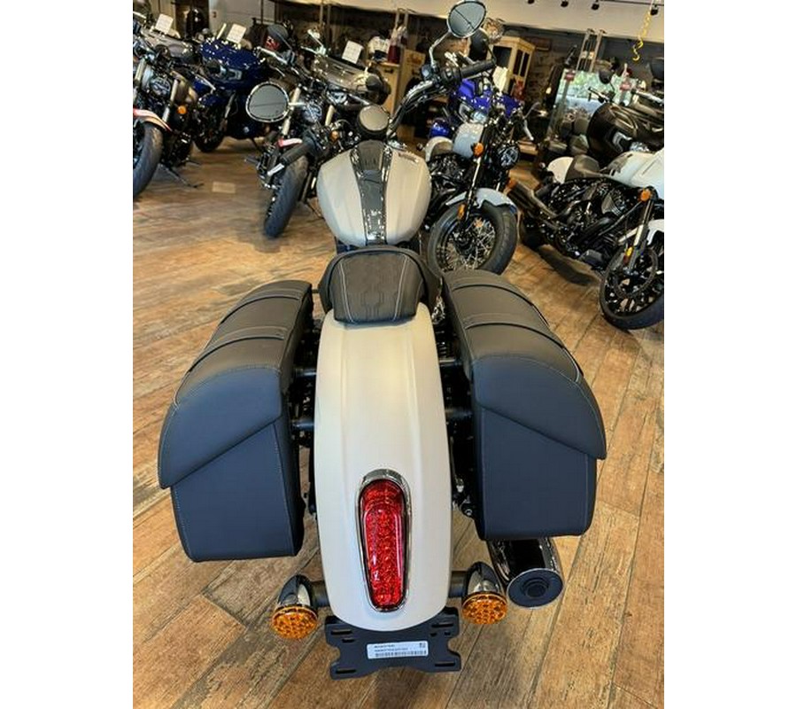 2025 Indian Motorcycle® Scout® Classic Limited +Tech Silver Quartz Smoke