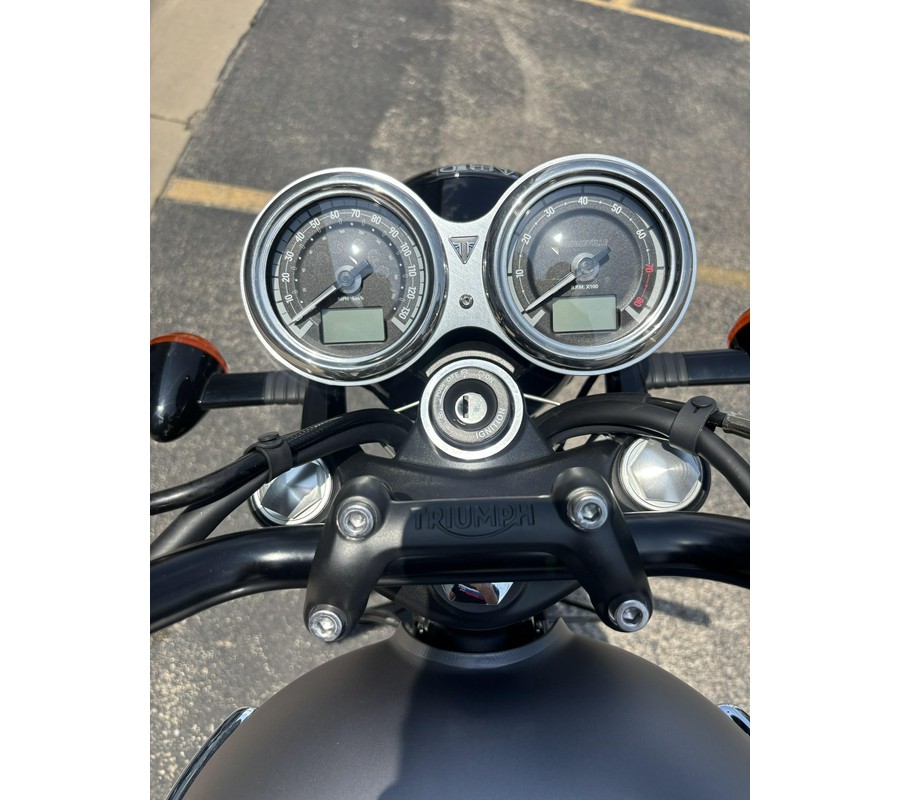 2025 Triumph Bonneville