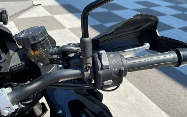 2021 Kawasaki Versys® 1000 SE LT+