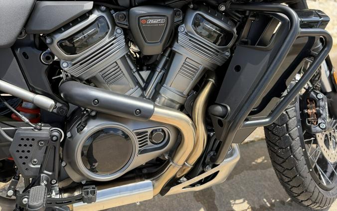 2026 Harley-Davidson Pan America 1250 Special Vivid Black Black Laced Wheels