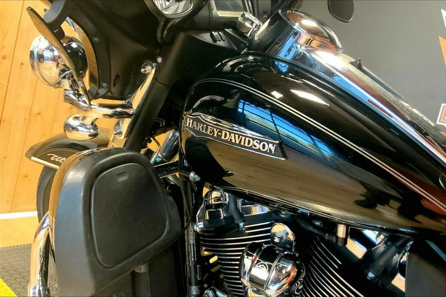 2017 Harley-Davidson® FLHTCU - Electra Glide® Ultra Classic®