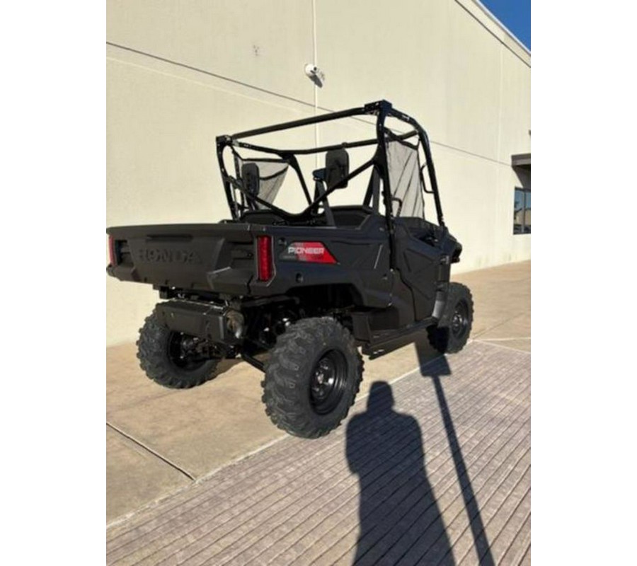 2025 Honda® Pioneer 1000