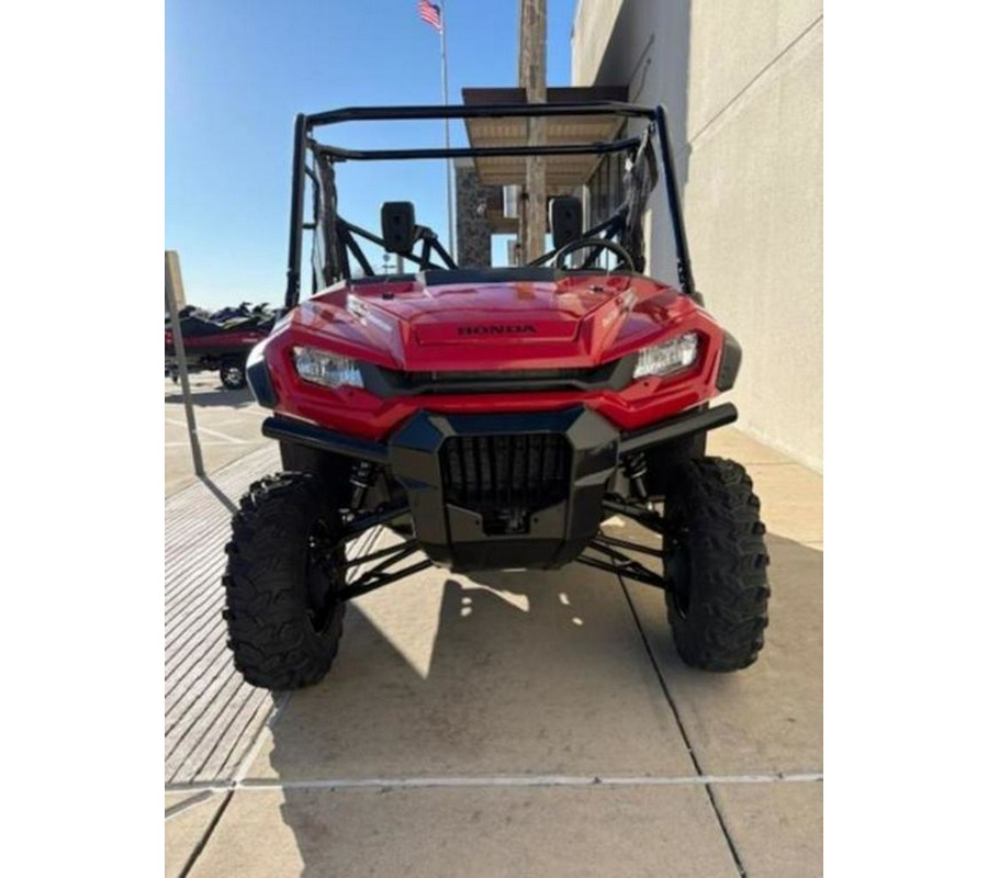 2025 Honda® Pioneer 1000