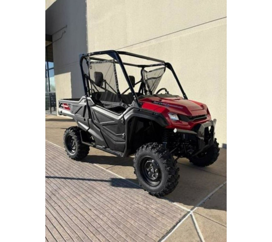 2025 Honda® Pioneer 1000