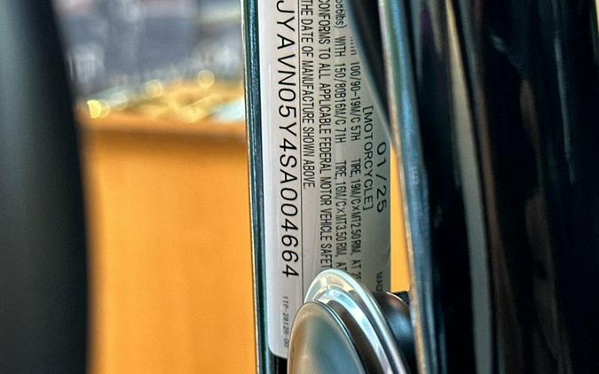 2025 Yamaha Bolt R-spec