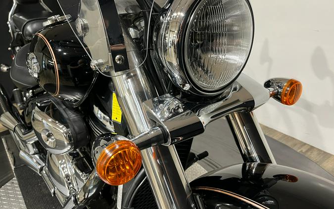 2004 Suzuki Motor of America Inc. VOLUSIA 800
