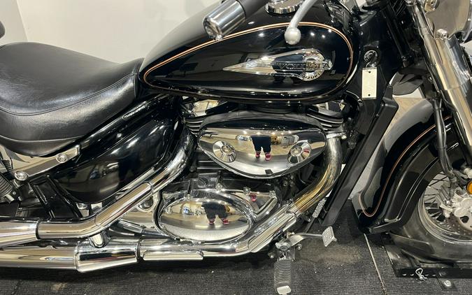 2004 Suzuki Motor of America Inc. VOLUSIA 800