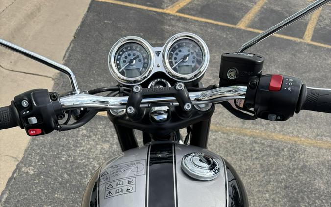 2025 Triumph Bonneville