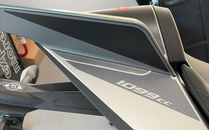 2027 Aprilia Tuono V4 1100