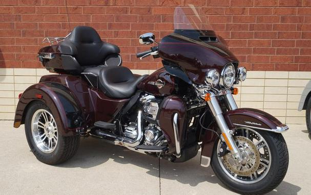 2022 Harley-Davidson® FLHTCUTG - Tri Glide® Ultra