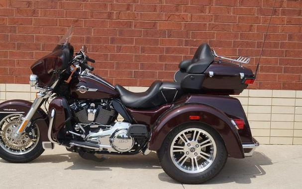 2022 Harley-Davidson® FLHTCUTG - Tri Glide® Ultra