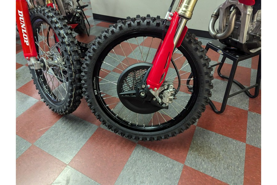 2026 CRF® 250R - Honda