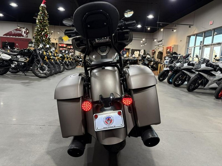 2019 Indian Motorcycle® Chieftain Dark Horse® Bronze Smoke
