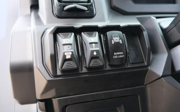 2026 CAN-AM DEFENDER MAX LIMITED CAB HD11