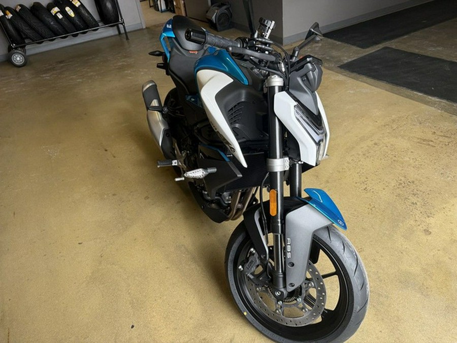2025 CFMOTO NK 450