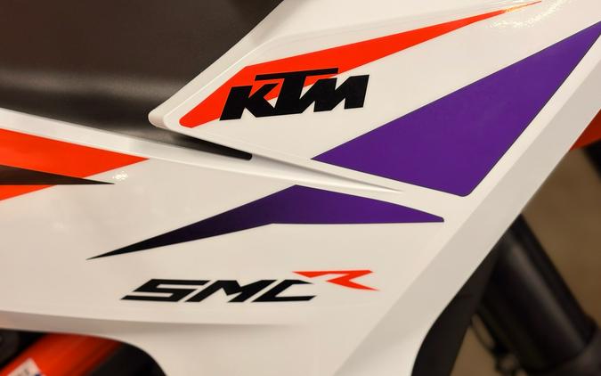 2026 KTM 390 SMC R